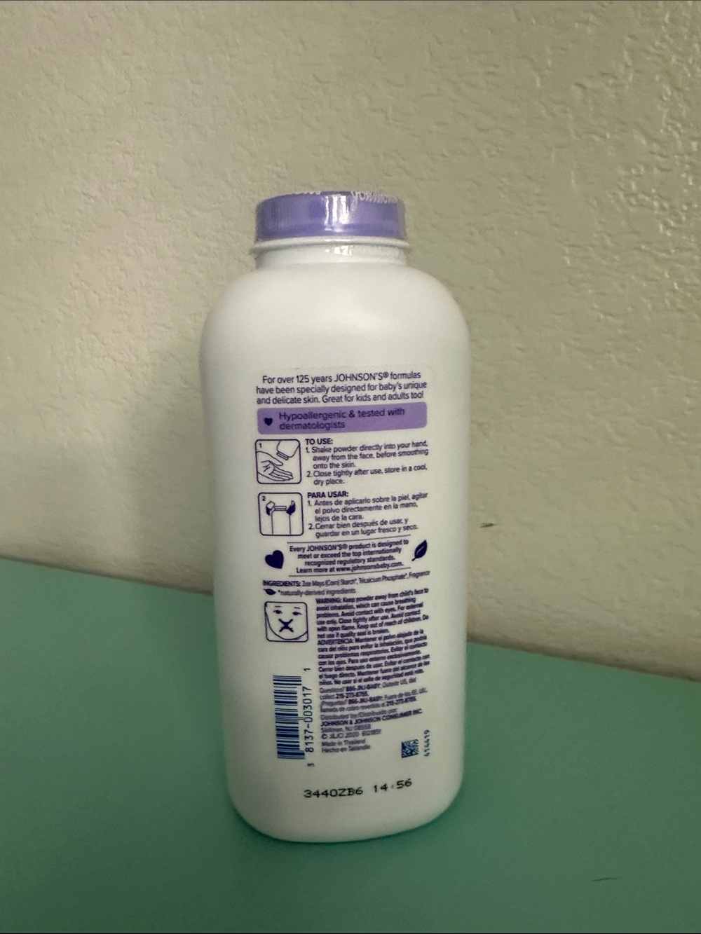 Johnson's Lavender Baby Powder with Cornstarch, Hypoallergenic, 15 oz-brand new - Picture 10 of 17